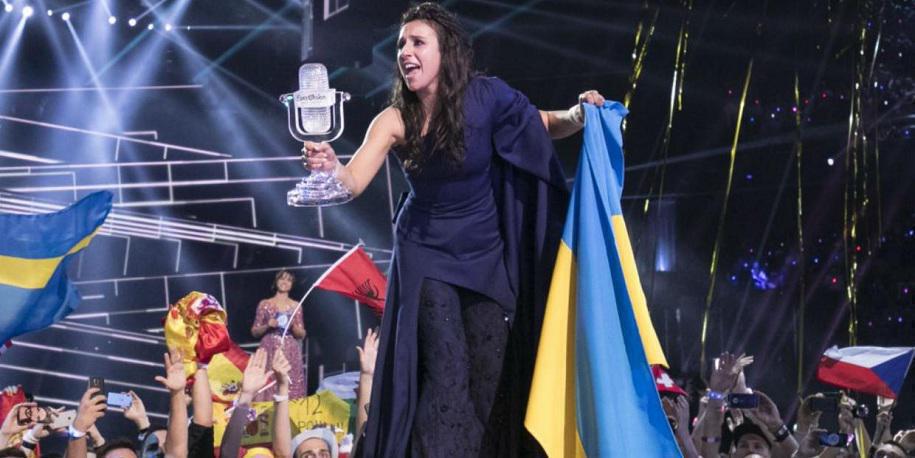 Η Ουκρανή νικήτρια της Eurovision σε ναζιστικό φεστιβάλ! (pics)