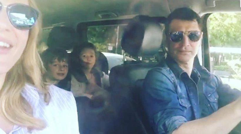 Η οικογένεια Ρουβά τραγουδά στο αυτοκίνητο (video)