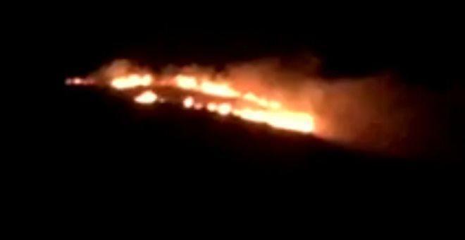 Μάχη με τις φλόγες στην Κεφαλονιά, κινδύνεψαν ακόμη και σπίτια