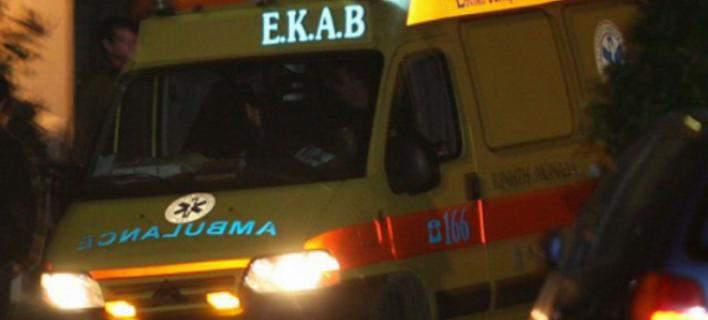 Παλαιό Φάληρο: Αυτοκίνητο έπεσε πάνω σε περίπτερο -Στο νοσοκομείο ο ιδιοκτήτης του (video)