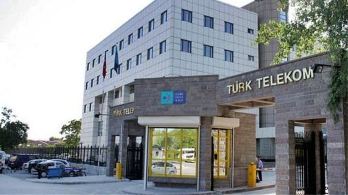 «Σεισμός» στην Τουρκία! «Έσκασε» στα χέρια του Ερντογάν η Turk Telekom