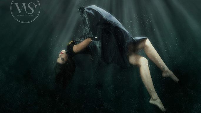 Εντυπωσιάζουν οι υποβρύχιες λήψεις της Τζένης Καζάκου (pics)