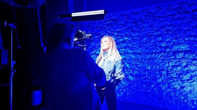 Nάσια Συρράκου: Στα backstage του νέου της βιντεοκλίπ με την υπογραφή Τσαουσόπουλου (εικόνες)