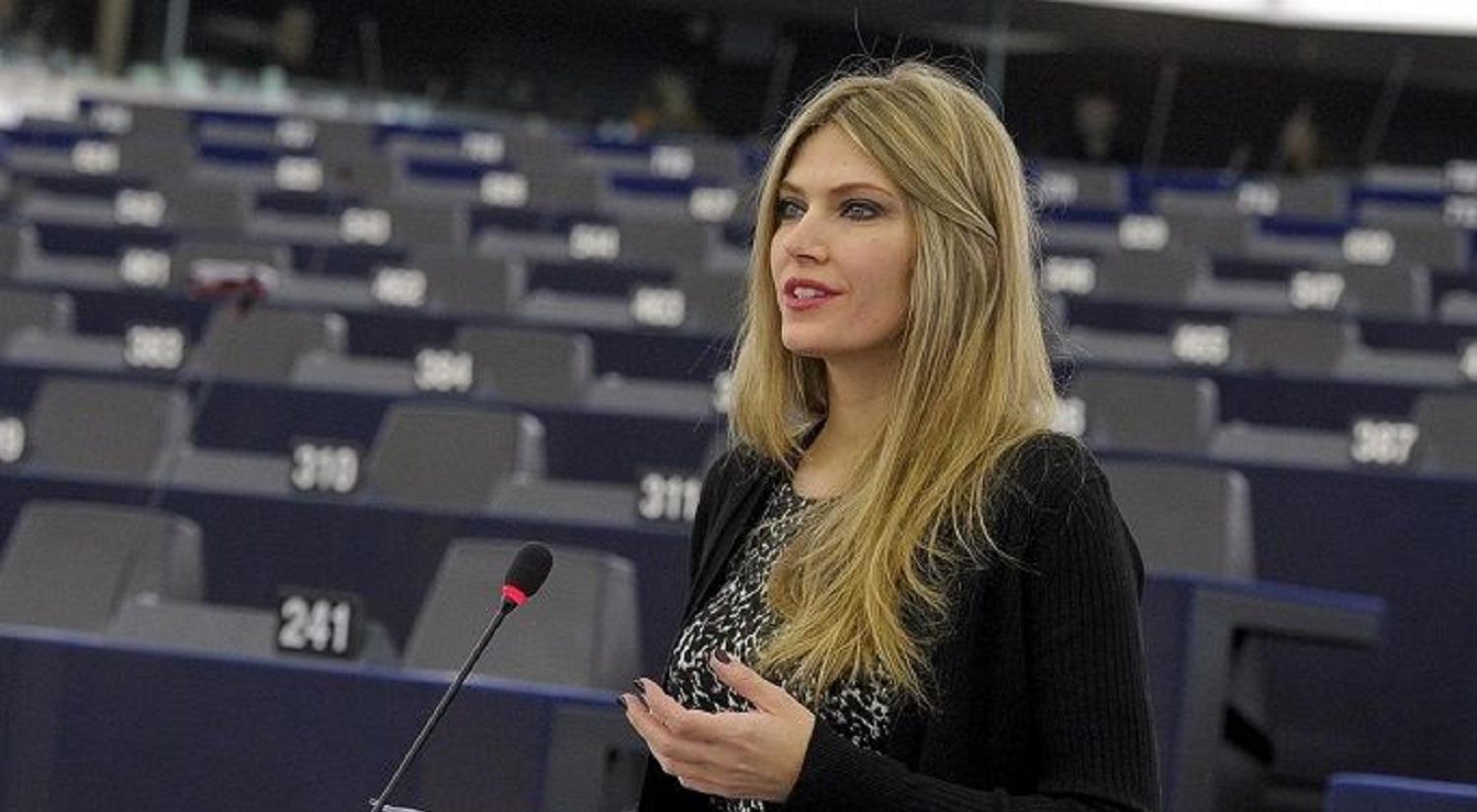 Εύα Καϊλή: «Θα μετακομίσω στην Ιταλία, εξωφρενική η σιωπή του Ευρωπαϊκού Κοινοβουλίου»
